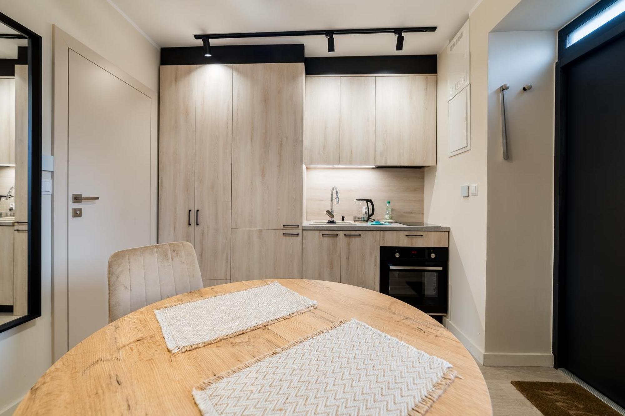 Grunwald Raszynska Studios Poznań Extérieur photo