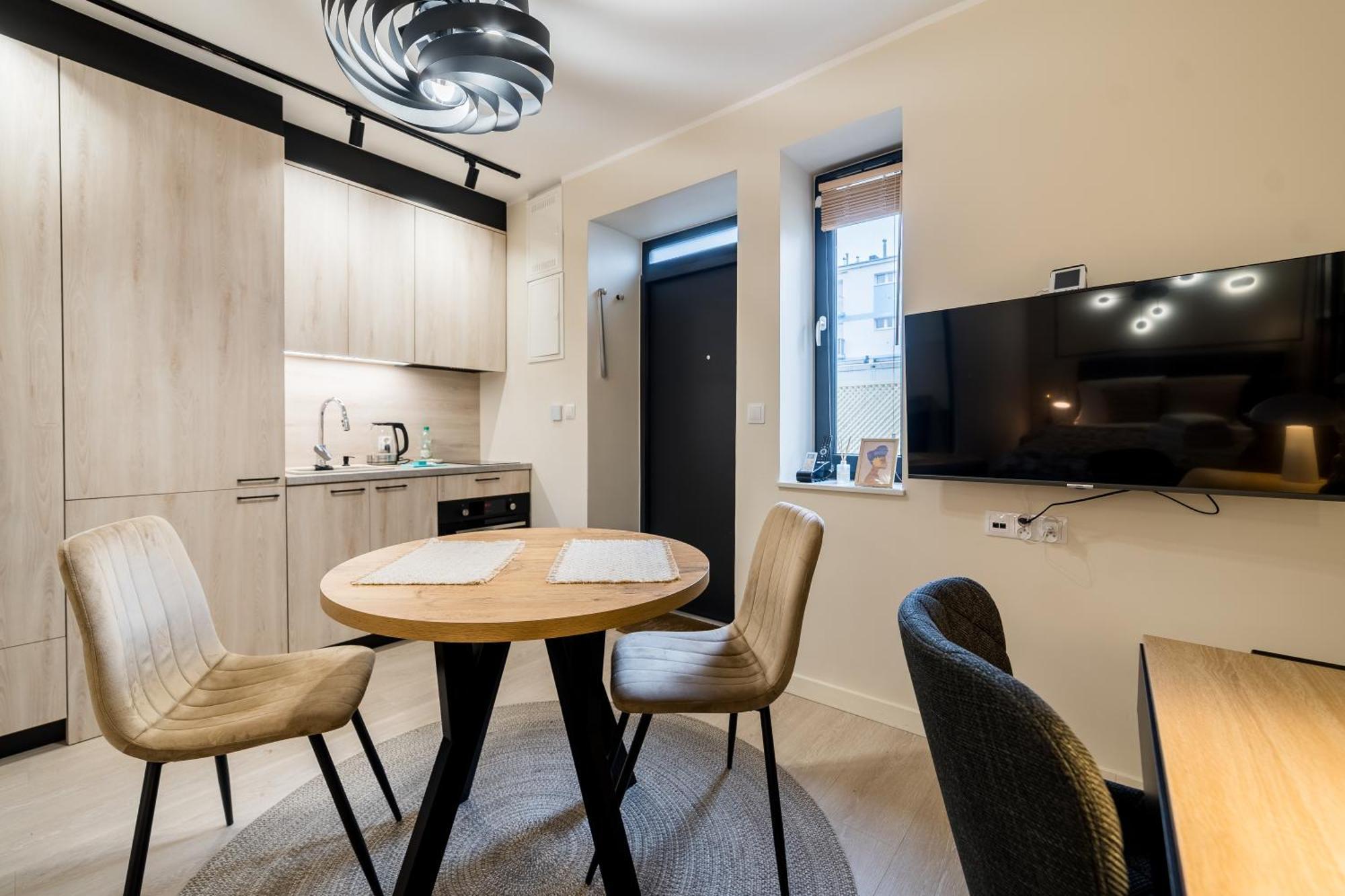 Grunwald Raszynska Studios Poznań Extérieur photo
