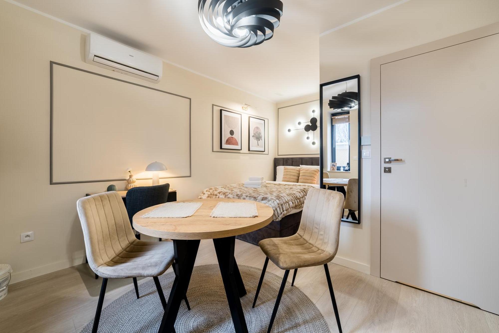 Grunwald Raszynska Studios Poznań Extérieur photo