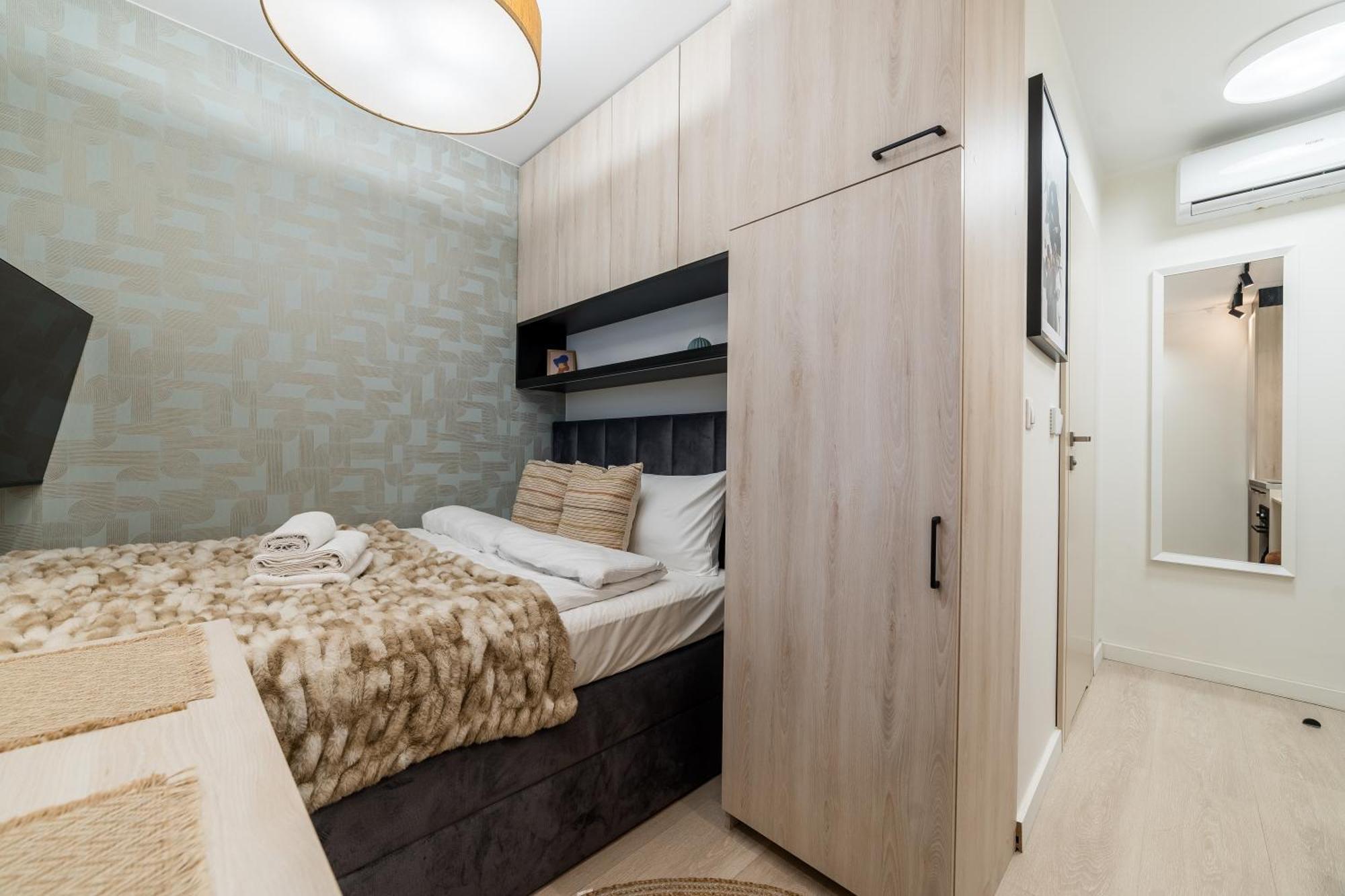 Grunwald Raszynska Studios Poznań Extérieur photo